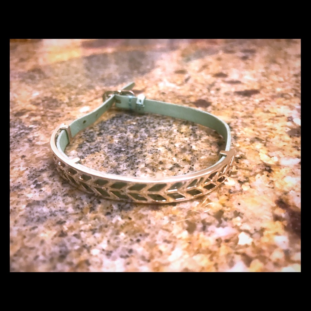 Stella and dot mint bracelet